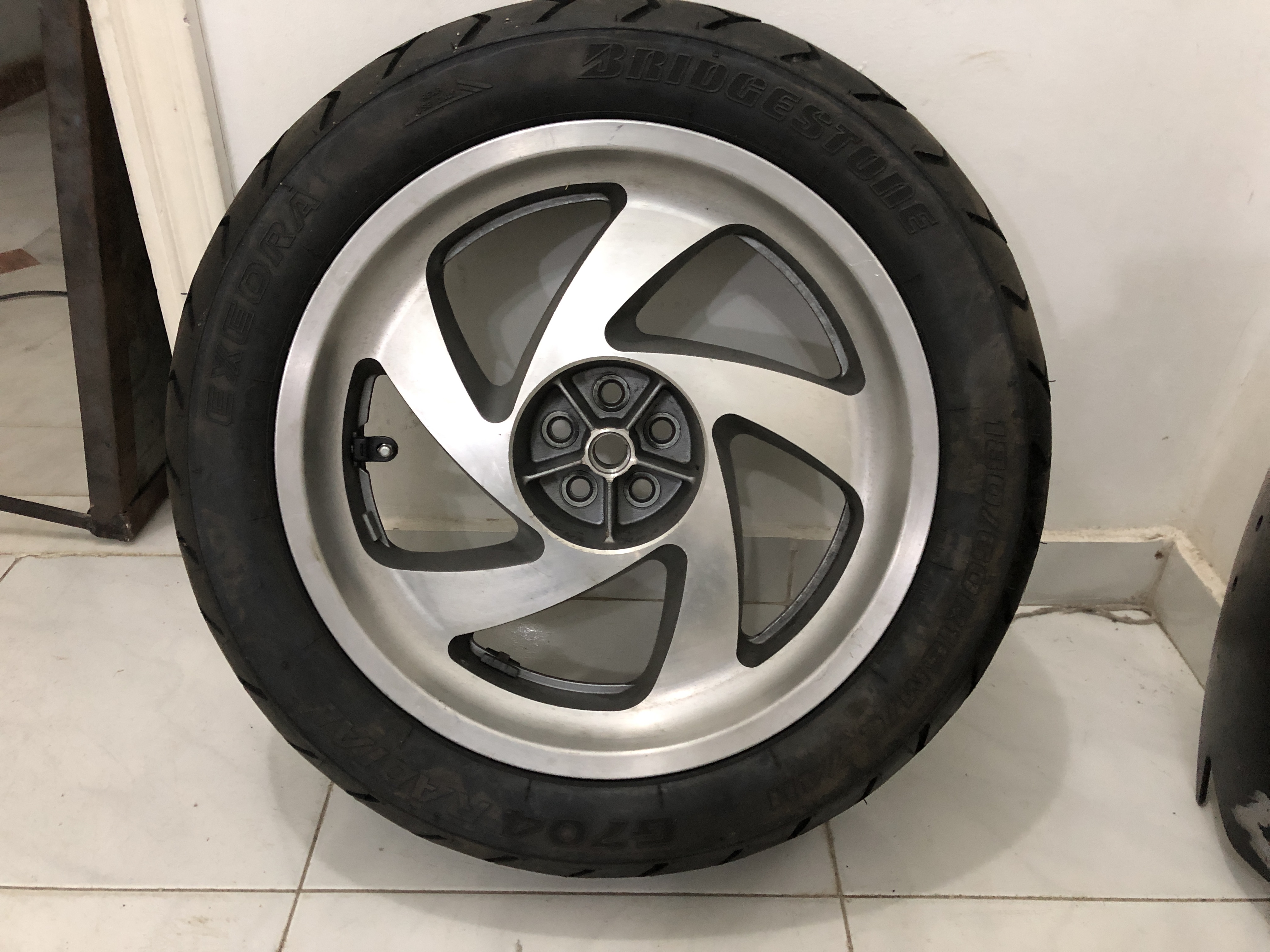 original honda  - Wheel - 2004 honda goldwing 1800 rim & tire 