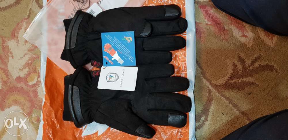 Gloves (OZERO) , socks (DG HILLS)) -  Hardware - Motorcycle gloves 